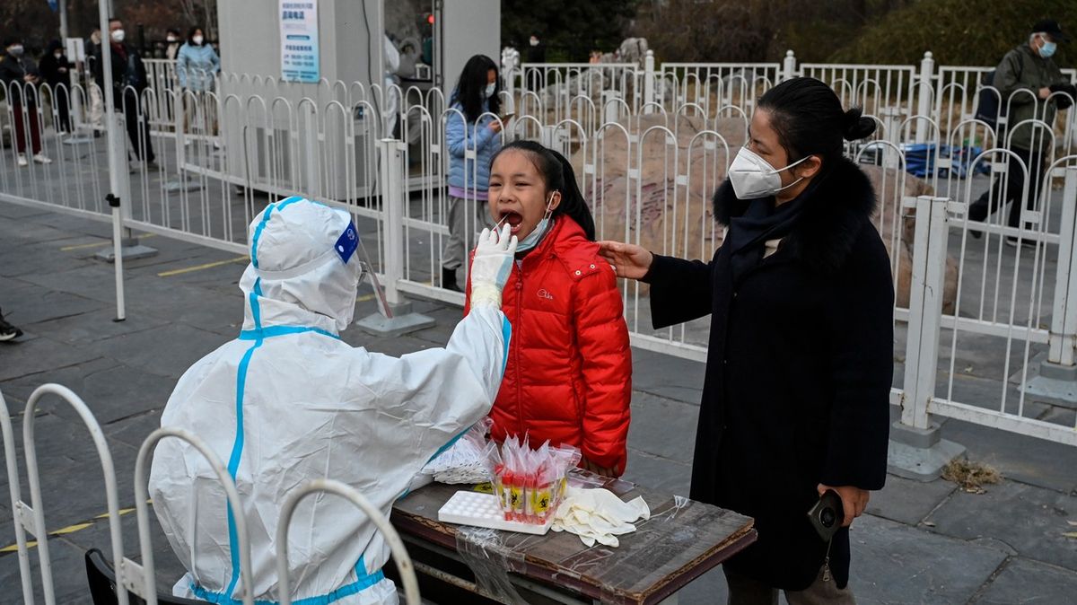Čína má nejvyšší denní přírůstek případů covidu-19 od začátku pandemie